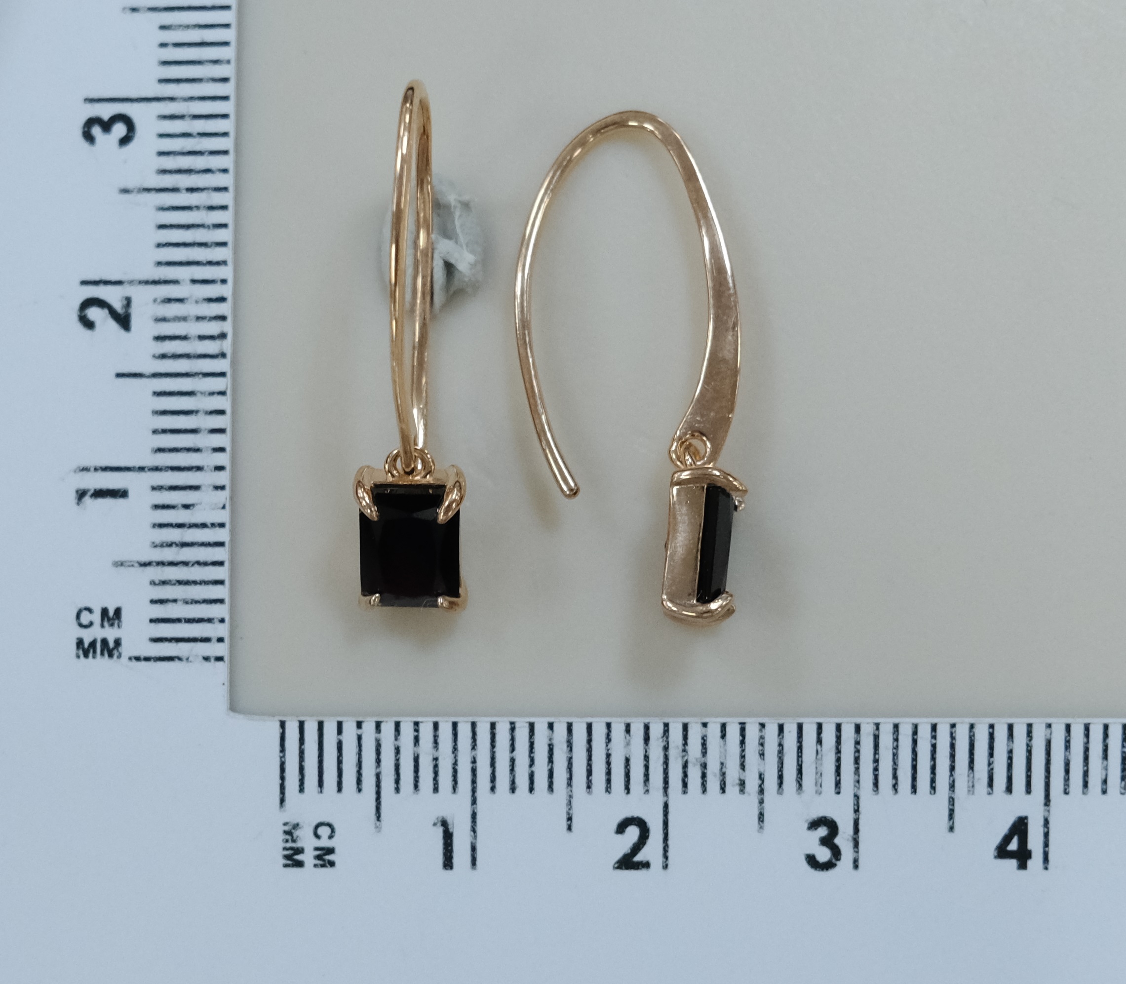 Серебряные серьги с гранатами